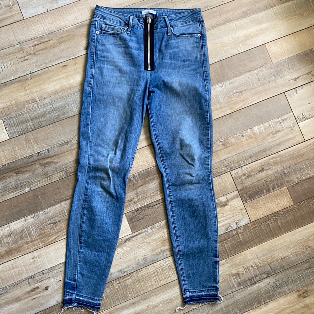 Good American high waisted jeans!